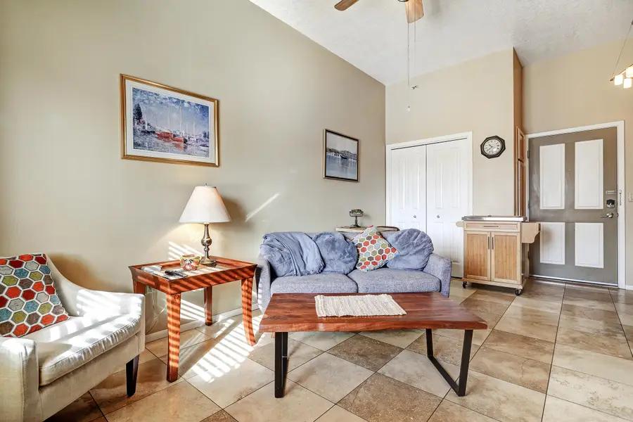 351 Washington Street Se #102, Albuquerque, NM 87108 - #2