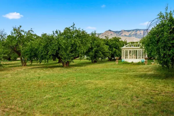 21 E Alary Lane, Corrales, NM 87048