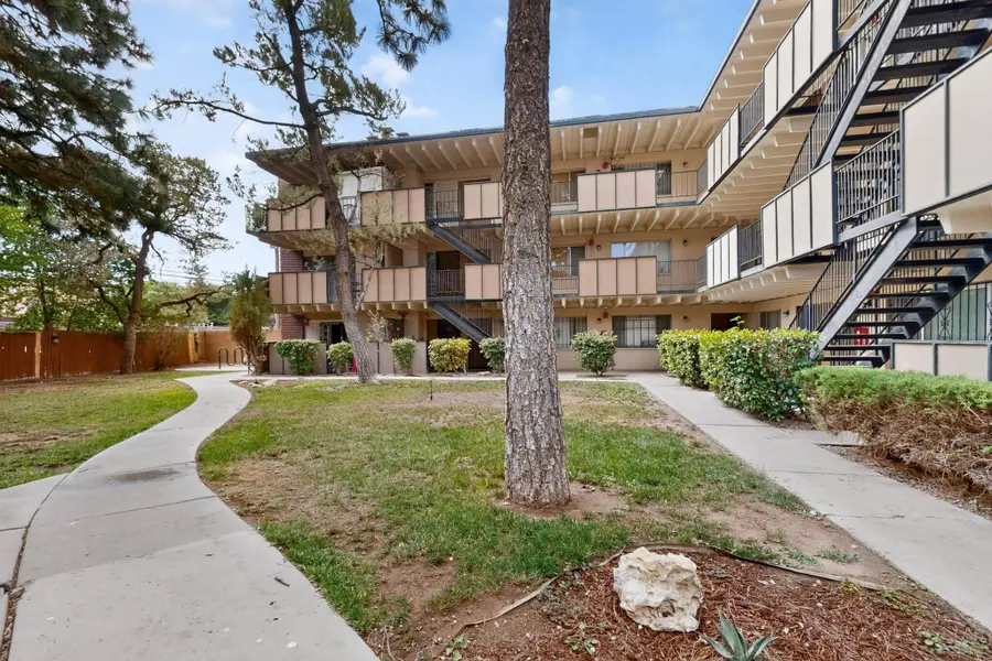 1100 Alvarado Drive Se #APT 202, Albuquerque, NM 87108 - #2