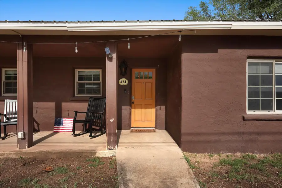 424 S Third Street, Belen, NM 87002 - #2