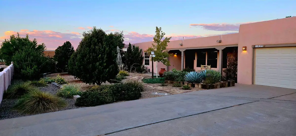 1425 Crestview Drive Sw, Los Lunas, NM 87031 - #1