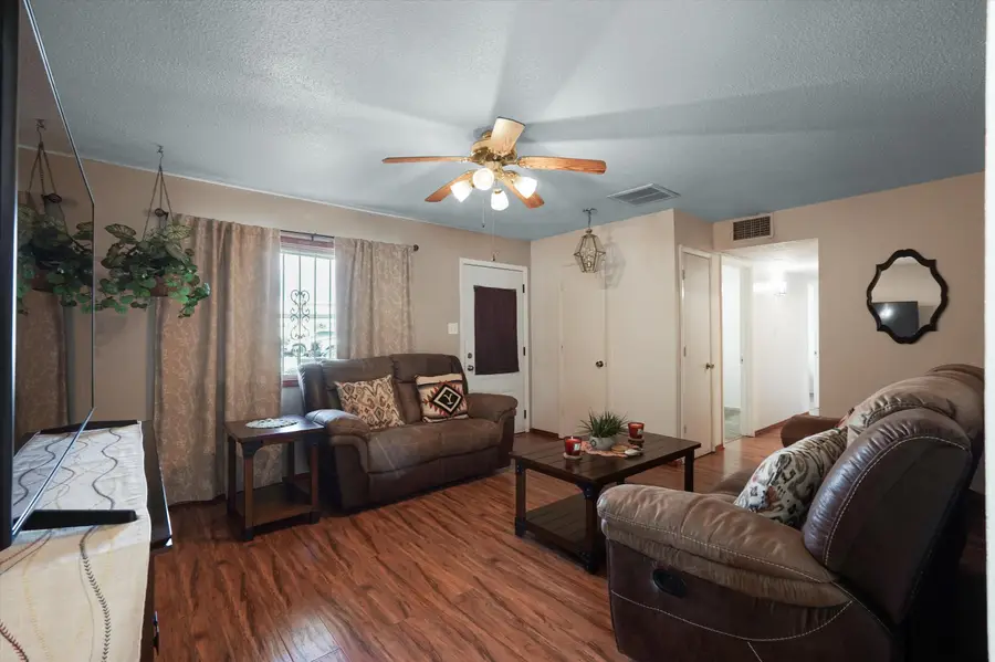 470 63rd Street Nw, Albuquerque, NM 87105 - #3