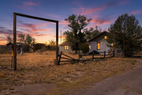 202 6th Street, Willard, NM 87063