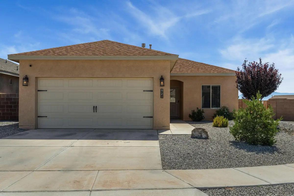 921 Firewheel Avenue Sw, Los Lunas, NM 87031 - #1