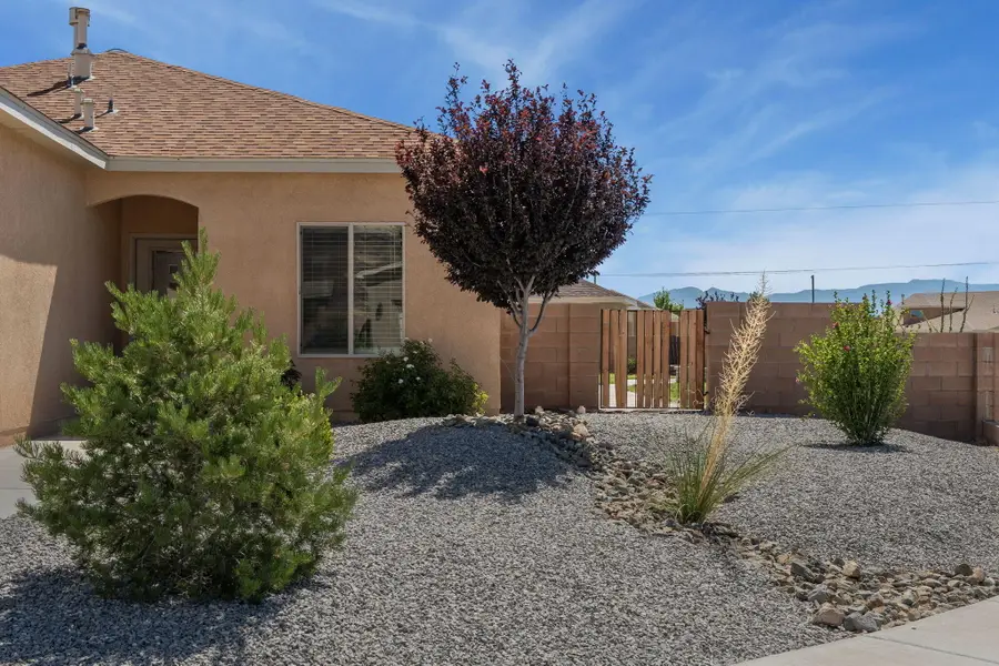 921 Firewheel Avenue Sw, Los Lunas, NM 87031 - #3