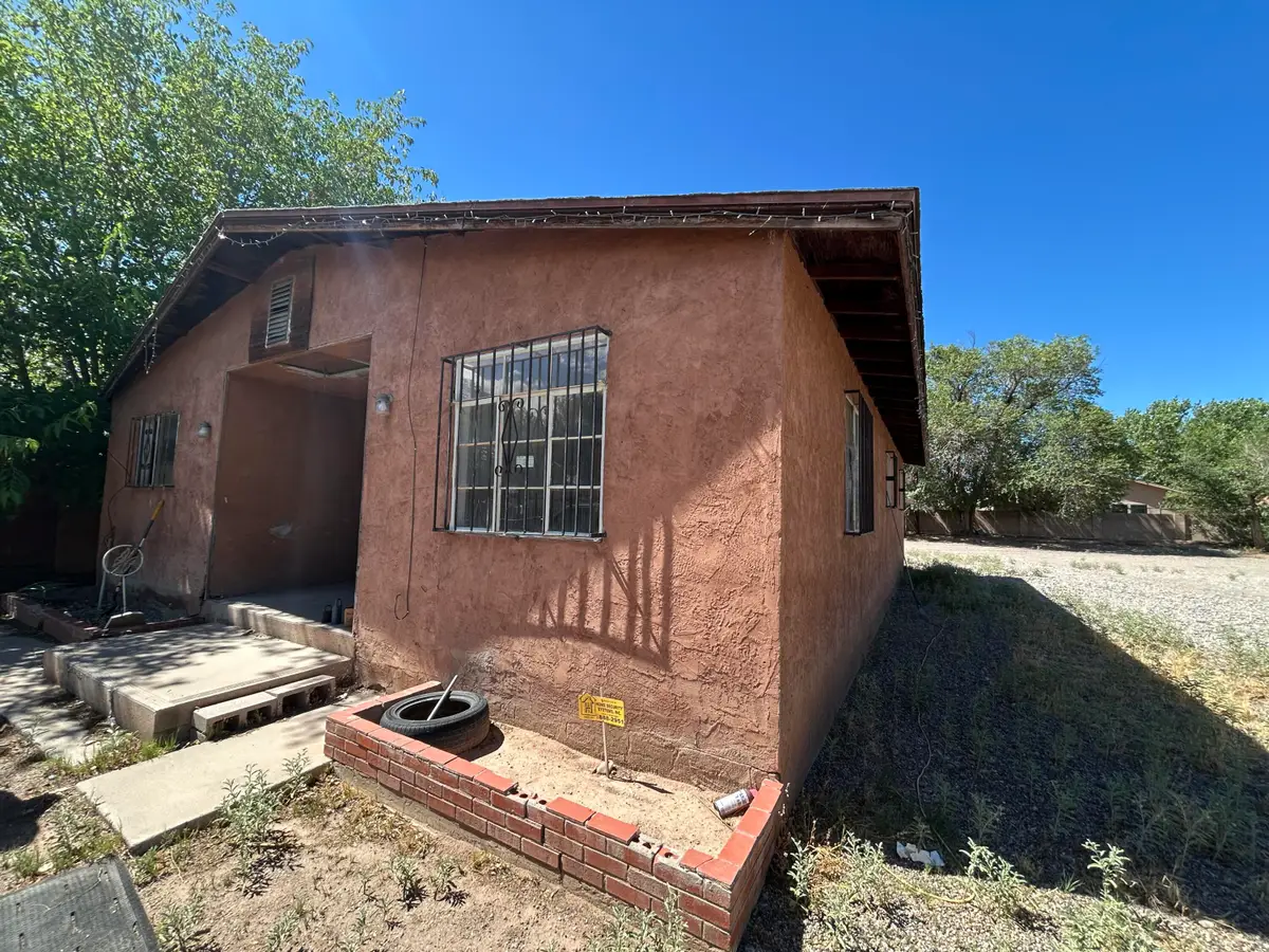 1709 Hooper Road Sw, Albuquerque, NM 87105 - #1