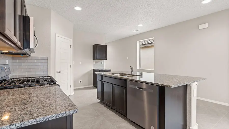 4 El Nido Court Sw, Los Lunas, NM 87031 - #3