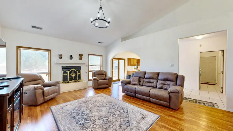 30 Bennett Road, Los Lunas, NM 87031 - #2