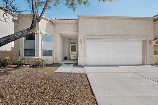 8008 Oso Rico Road Ne, Albuquerque, NM 87122