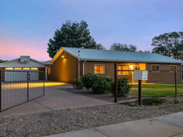 419 Appaloosa Drive, Los Lunas, NM 87031