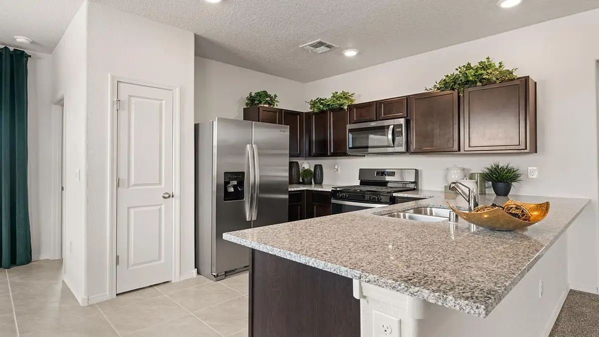 8 E El Nido Court, Los Lunas, NM 87031 - #1