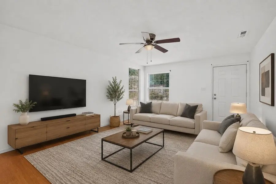 915 Pacific Avenue Sw, Albuquerque, NM 87102 - #2