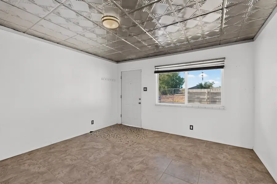 714 Scheaffer Drive, Belen, NM 87002 - #3