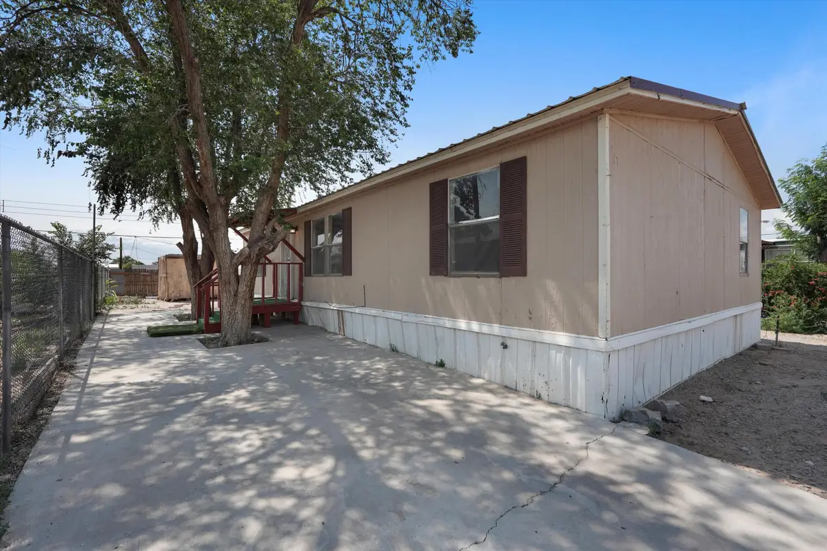 4203 Axtell Street Se, Albuquerque, NM 87105 - #1