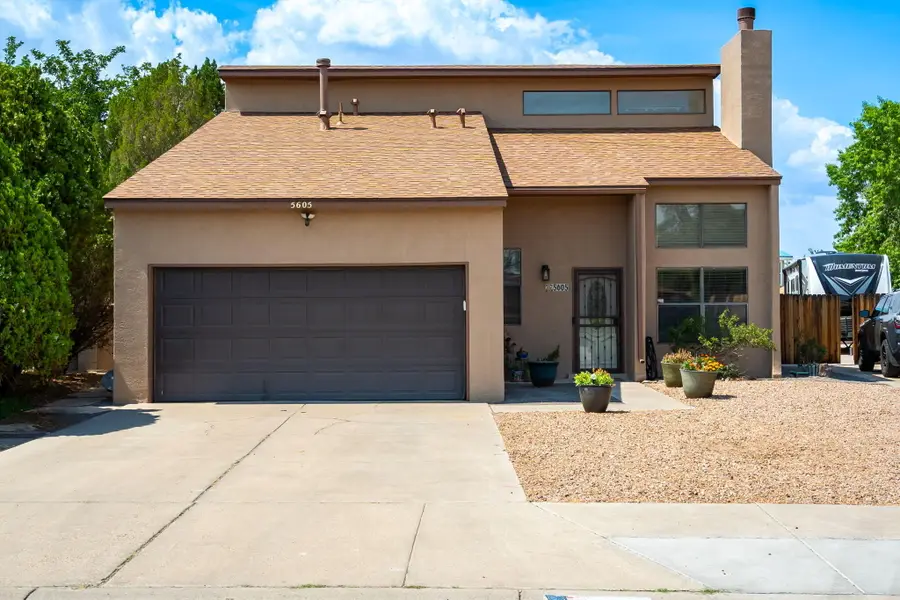 5605 Wheelwright Avenue Nw, Albuquerque, NM 87120 - #2