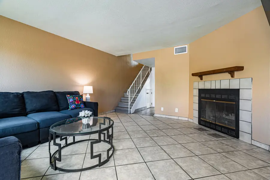 3301 Monroe Street Ne #UNIT J109, Albuquerque, NM 87110 - #2