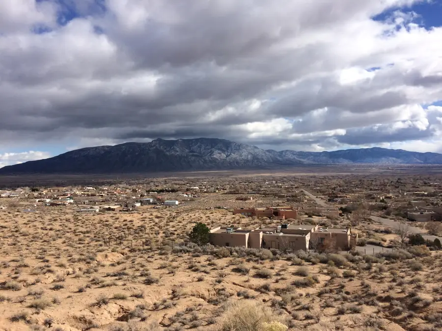190 Tierra Encantada, Corrales, NM 87048 - #3