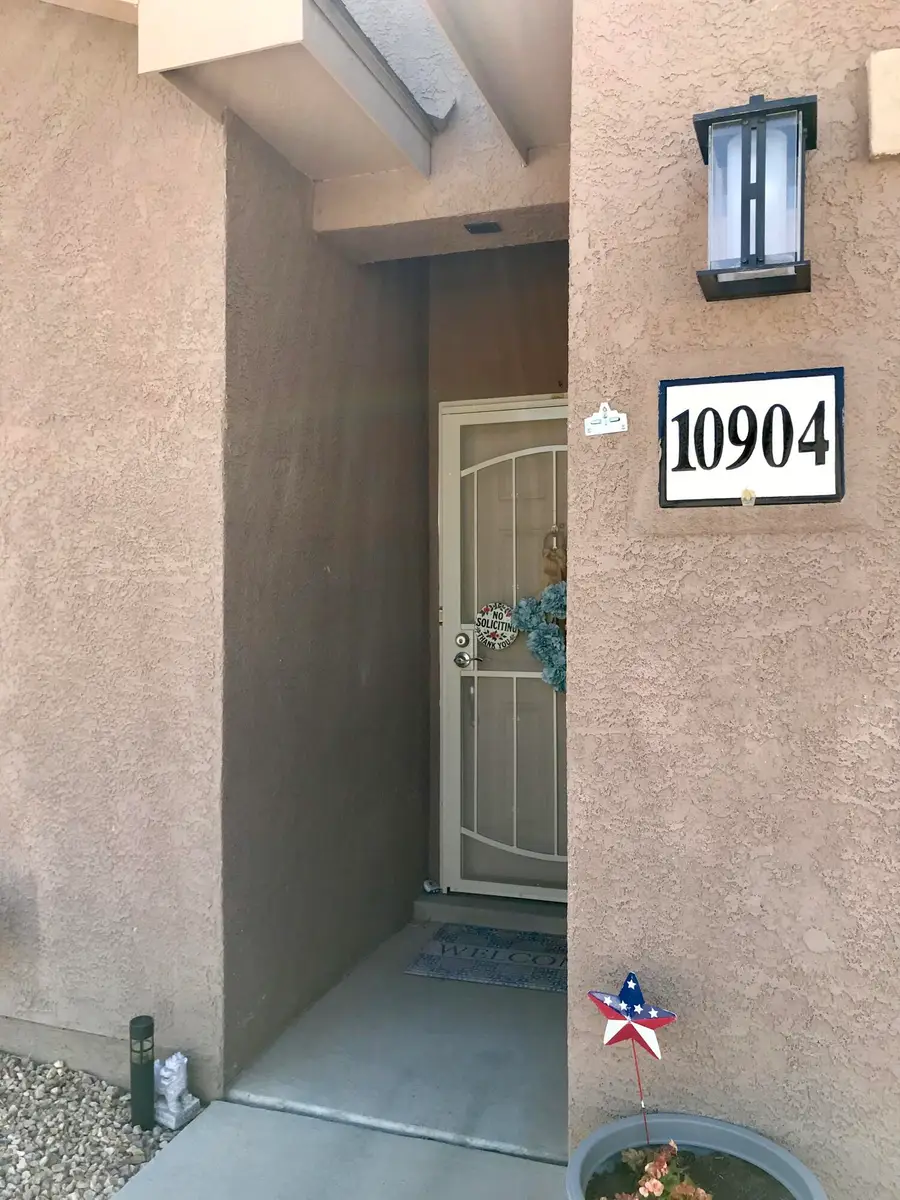 10904 Del Carmen Street Nw, Albuquerque, NM 87114 - #3