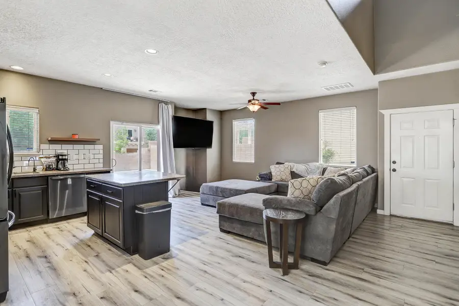 2613 Violeta Circle Se, Rio Rancho, NM 87124 - #3