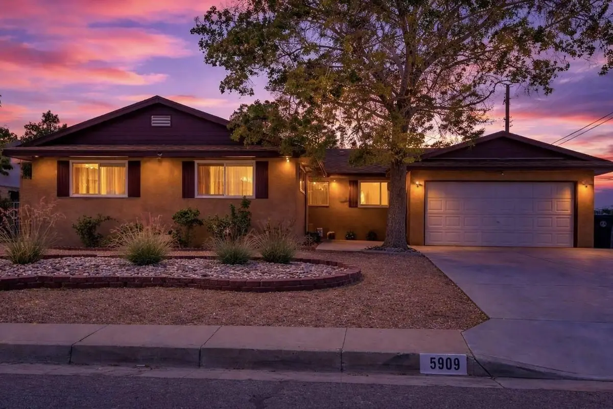 5909 Woodford Drive Ne, Albuquerque, NM 87110 - #1