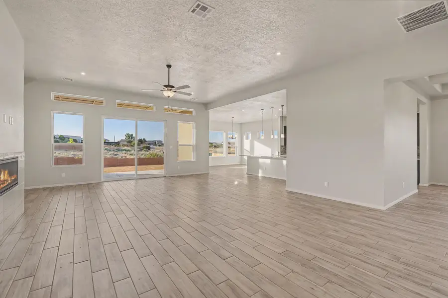 6621 Icarian Road Ne, Rio Rancho, NM 87144 - #2