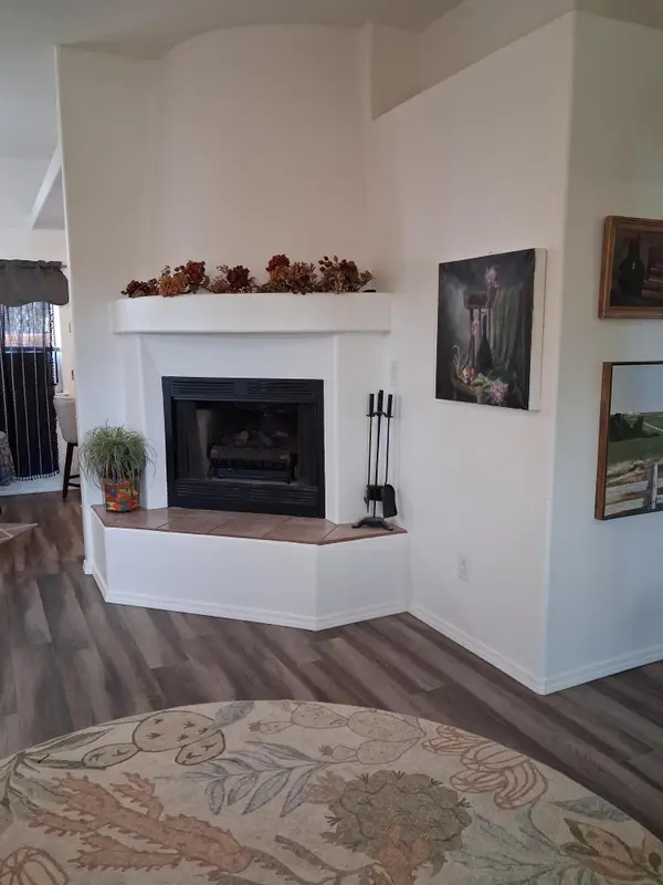 2 Detrias Court, Edgewood, NM 87015