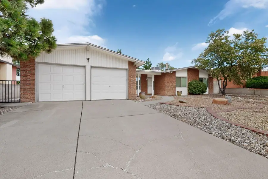 8605 Northridge Avenue Ne, Albuquerque, NM 87111 - #2