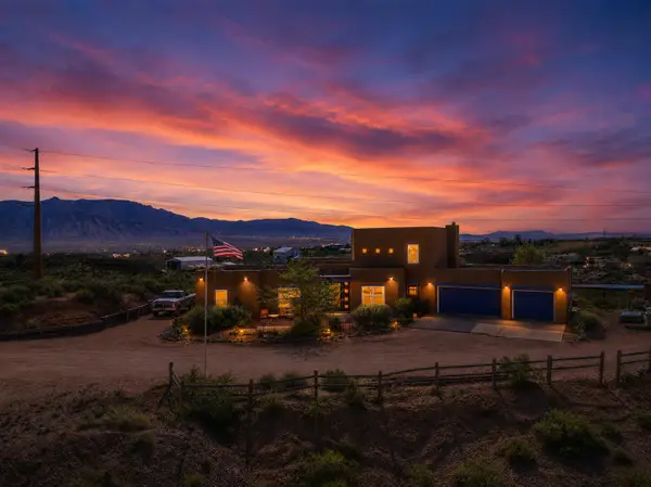 1460 Nez Perce Loop Ne, Rio Rancho, NM 87144