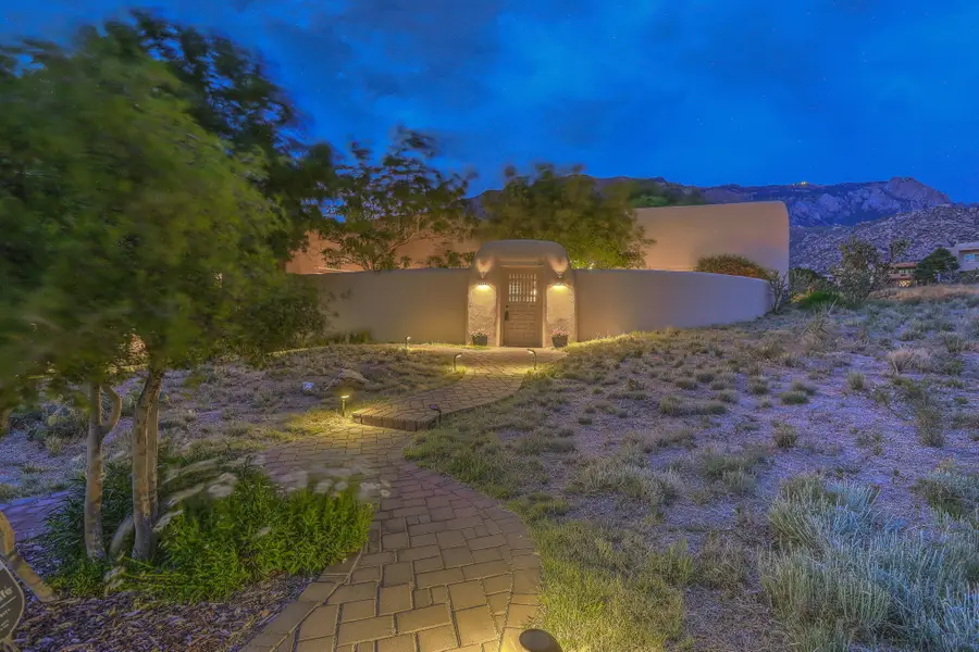 207 Live Oak Road Ne, Albuquerque, NM 87122 - #3