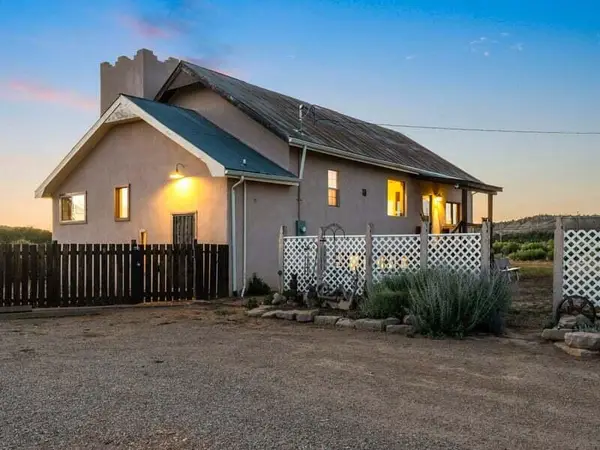 11 Old Hwy 95, Regina, NM 87046