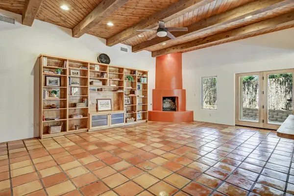 3200 San Isidro Street Nw, Albuquerque, NM 87107