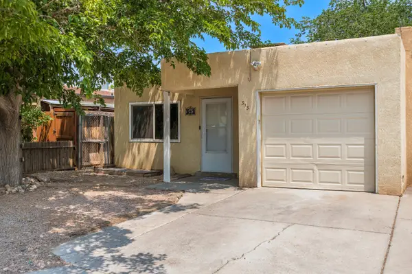 313 Shannon Place Nw, Albuquerque, NM 87107