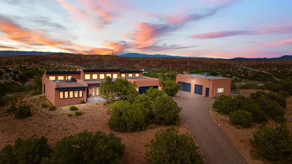 11 Mountain View Road, Placitas, NM 87043