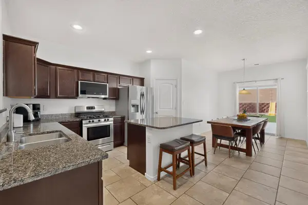 5929 Sandoval Drive Ne, Rio Rancho, NM 87144