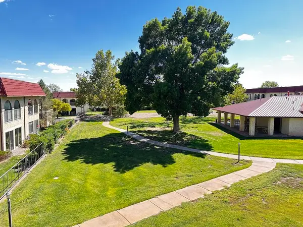 819 Country Club Drive Se #APT 2B, Albuquerque, NM 87124