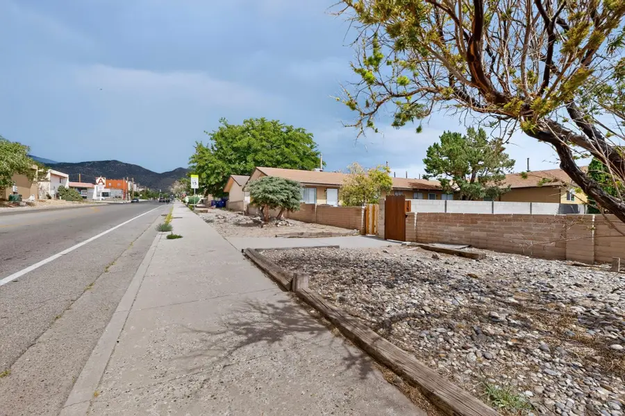 12608 Copper Avenue Ne, Albuquerque, NM 87123 - #3
