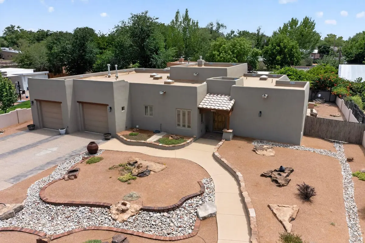 2604 Rincon Del Rio Court Nw, Albuquerque, NM 87107 - #1