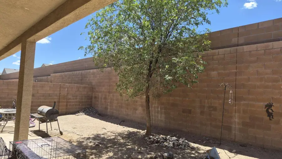2809 Porto Street Sw, Albuquerque, NM 87121 - #3