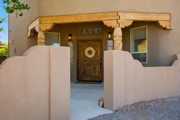2816 Tramway Circle Ne, Albuquerque, NM 87122