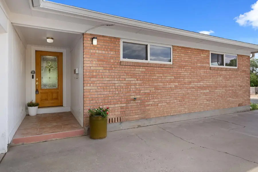 2829 San Pablo Street Ne, Albuquerque, NM 87110 - #3