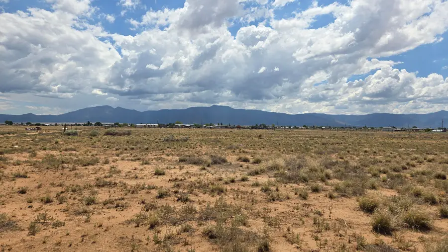 18 High Deal Drive, Los Lunas, NM 87031 - #2