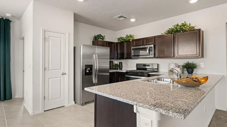 4 Seguro Court Nw, Los Lunas, NM 87031 - #3