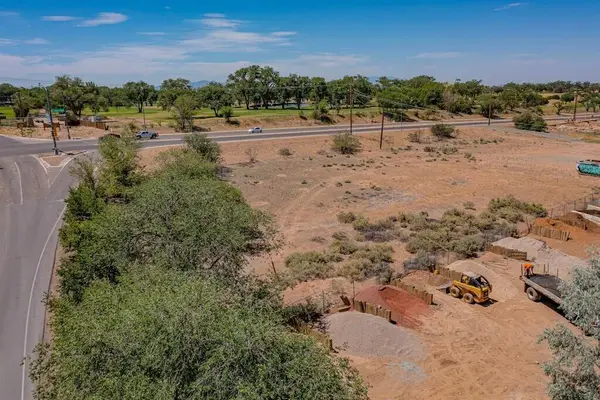 3984 San Felipe Road, Santa Fe, NM 87507