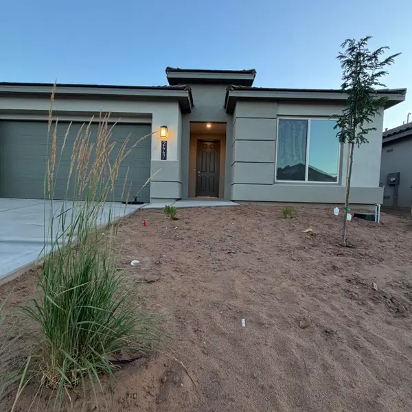 2452 Marble Avenue Ne, Rio Rancho, NM 87144