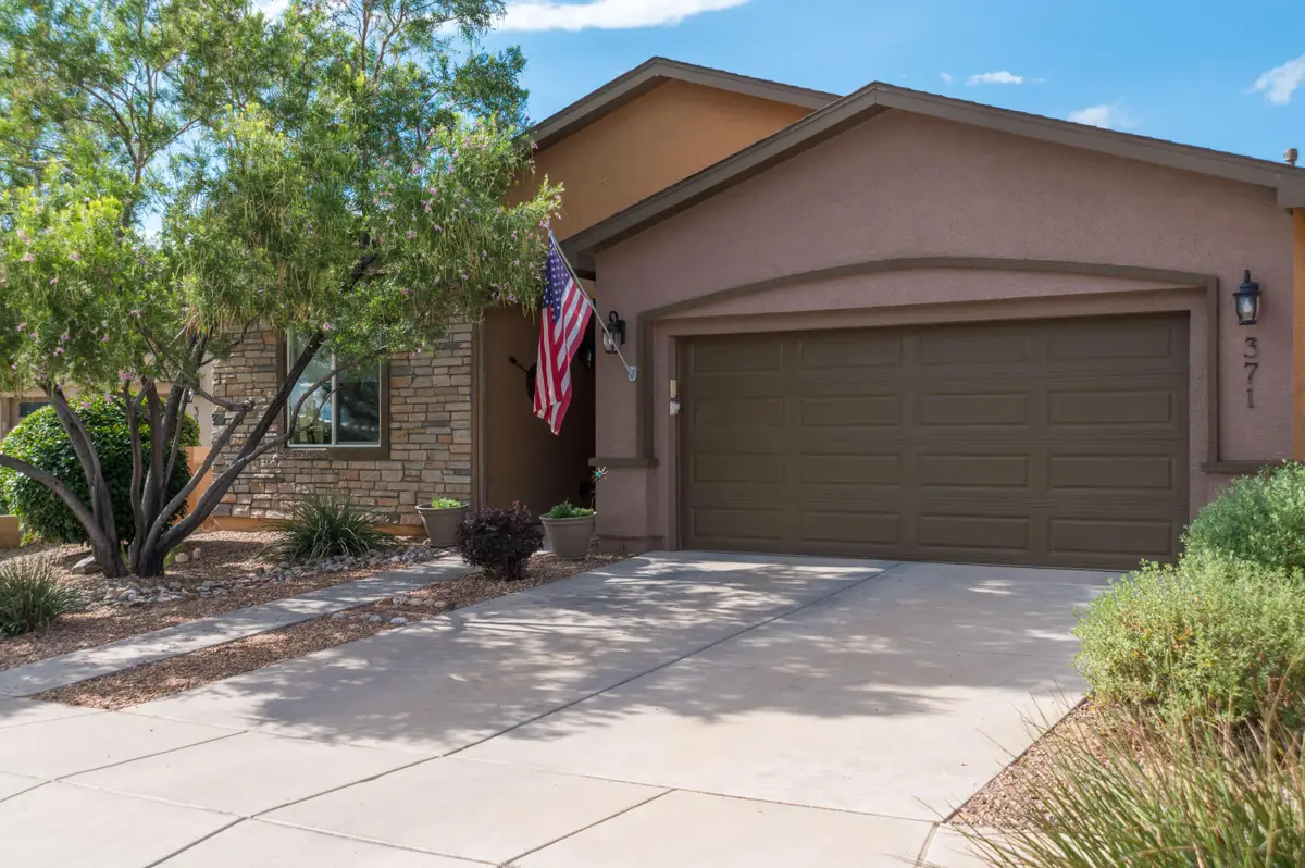 371 Zuni River Circle Sw, Los Lunas, NM 87031 - #1