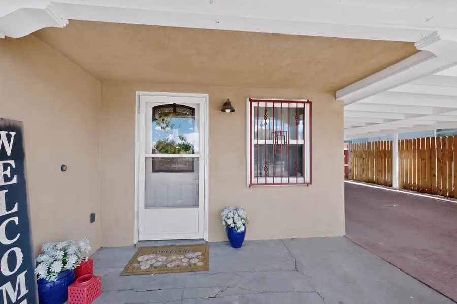 1216 Forrester Avenue Nw, Albuquerque, NM 87104 - #2
