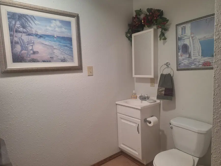 401 N Riverside Drive, Truth Or Consequences, NM 87901 - #3