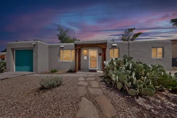 5913 La Corrida Road Ne, Albuquerque, NM 87110
