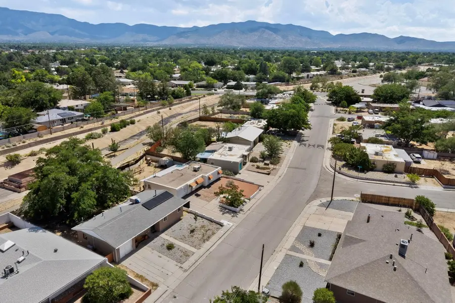 5913 La Corrida Road Ne, Albuquerque, NM 87110 - #3