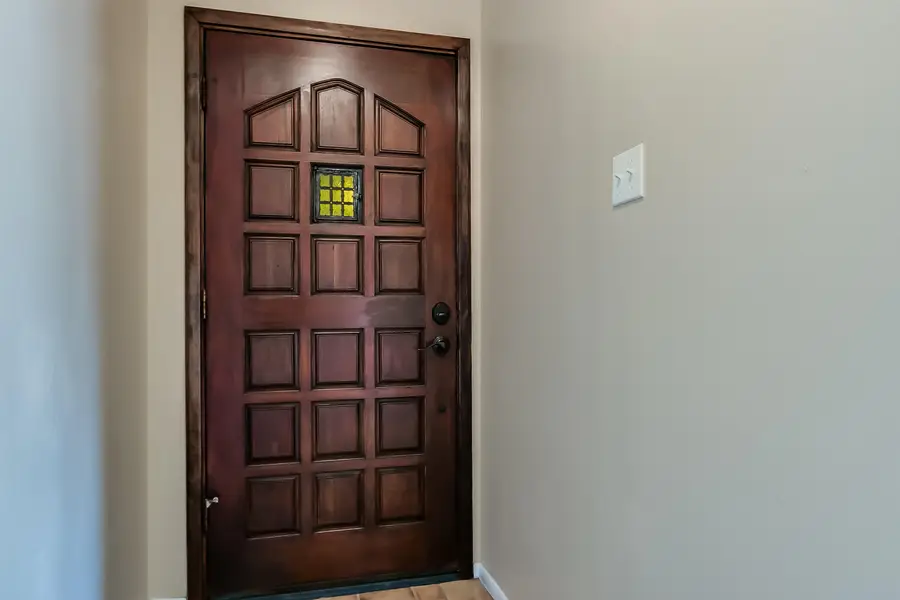 657 Grace Street Ne, Albuquerque, NM 87123 - #2